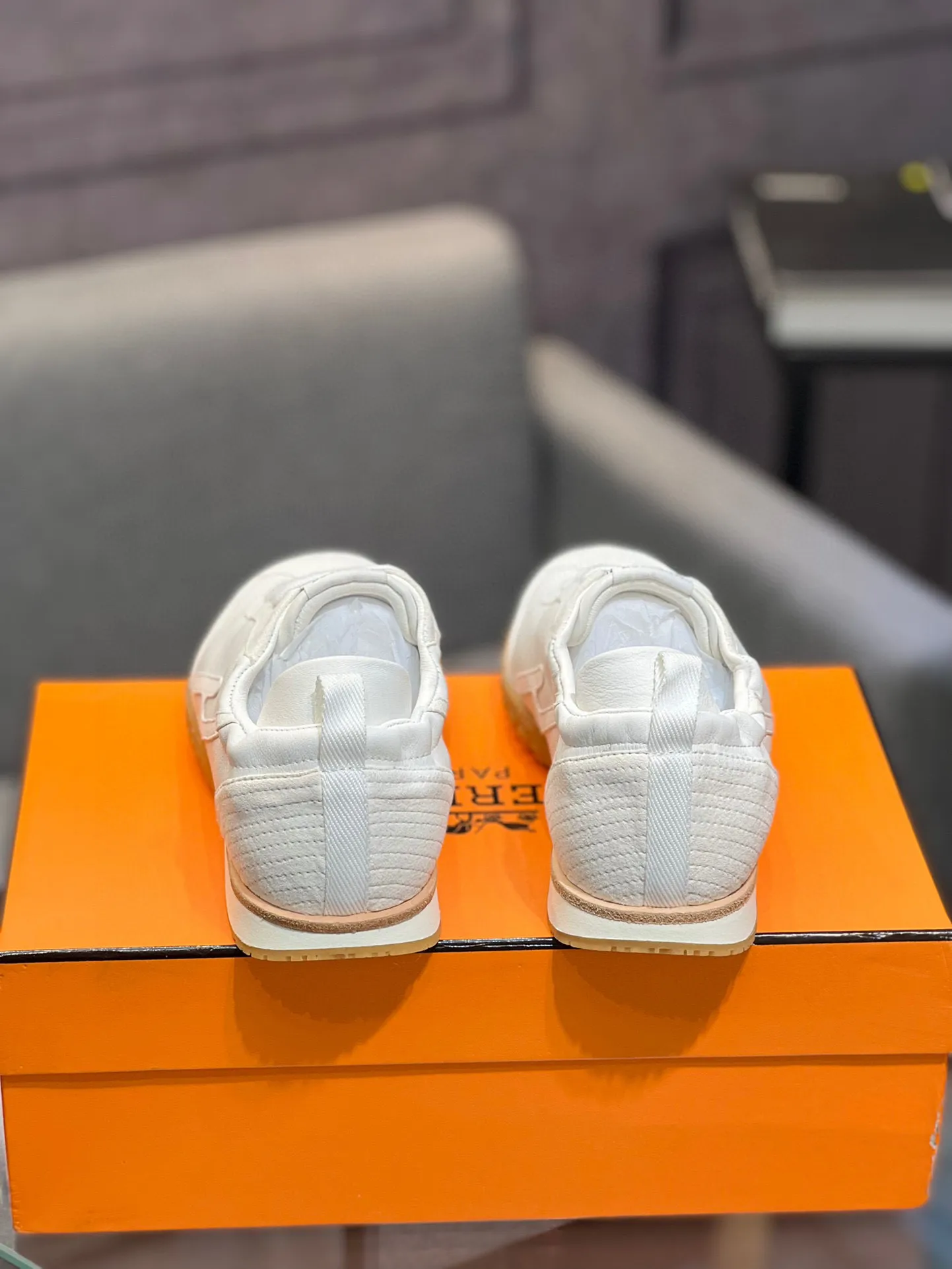Men's shoes 💰660 [HERMES] Hermès - High-end quality original order 🔍🔍 - Upper: 🔝 cowhide suede splicing design - Inner lining: imported mixed sheepskin - Outsole: TPR foam · Rubber: two-color combined molding outsole - Super high quality control · Fine workmanship: highlighted (high-end, luxury, grade) -Size: 38-44 (45, 46, can be customized)